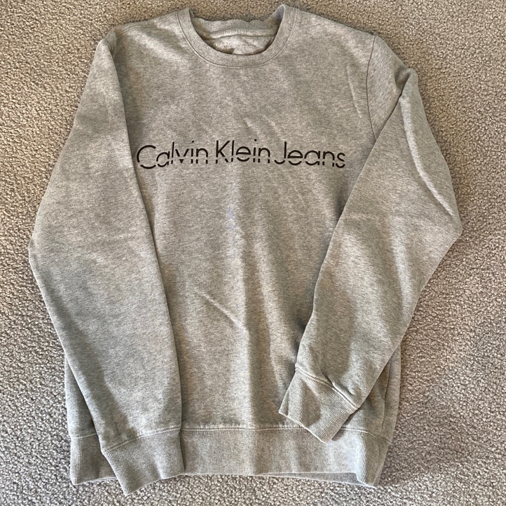 Sweatshirt